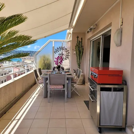 Square Pauline T3 Terrasse Vue Apartment *